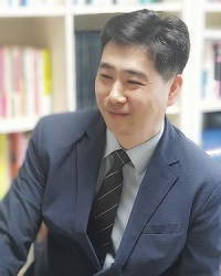 김충식 편집국장