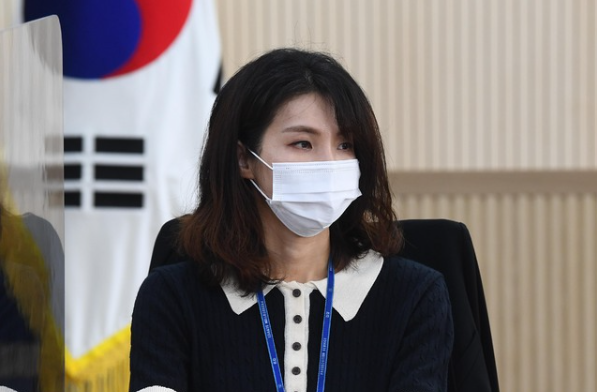 ▲ 서지현 검사가 지난해 8월12일 오전 경기도 과천시 정부과천청사에서 열린 법무부 디지털성범죄 등 전문위원 위촉 행사에 참석하고 있다. 사진=뉴시스