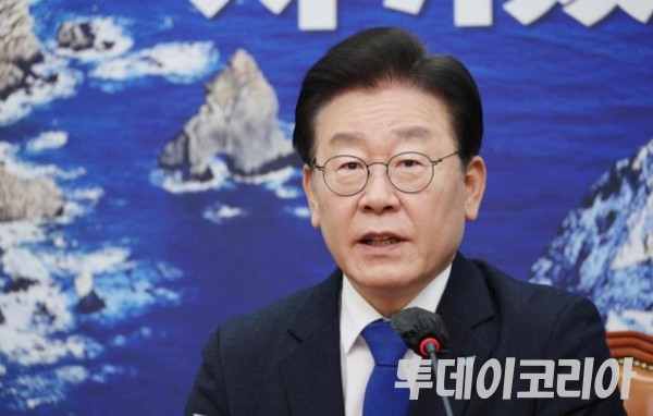 ▲ 이재명 더불어민주당 대표가 지난 16일 국회에서 열린 최고위원회의에서 발언하고 있다. 사진=투데이코리아DB