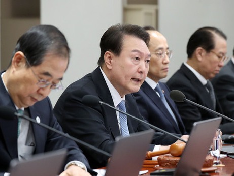 ▲ 윤석열 대통령이 21일 서울 용산 대통령실에서 열린 국무회의를 주재하고 있다. 사진=뉴시스