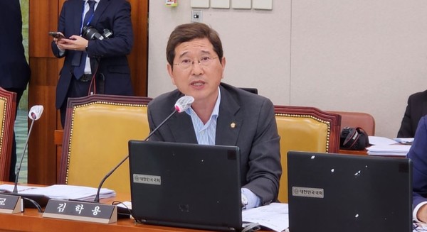 ▲ 사진=김학용 의원 인스타그램 갈무리