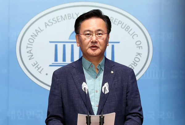 ▲ 유상범 국민의힘 수석대변인이 국회 소통관에서 브리핑을 진행하고 있다. 사진=뉴시스