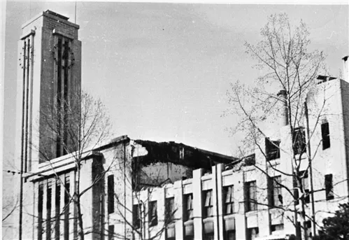 ▲ 1953년으로 추정되는 서울시의회 본관 건물의 시계탑 모습. 사진=서울시의회