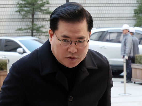 ▲ 유동규 전 성남도시개발공사 본부장이 4일 오전 서울 서초구 서울중앙지방법원에서 열린 대장동 개발 배임 혐의 관련 공판에 출석하고 있다.