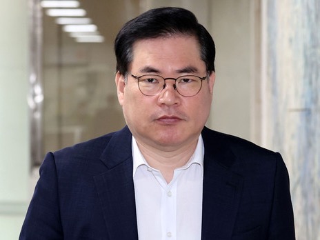 ▲ 유동규 전 성남도시개발공사 기획본부장이 4일 서울 서초구 서울중앙지법에서 열린 민주당 불법 대선자금 의혹 1심 10차 공판에 출석하고 있다. 사진=뉴시스