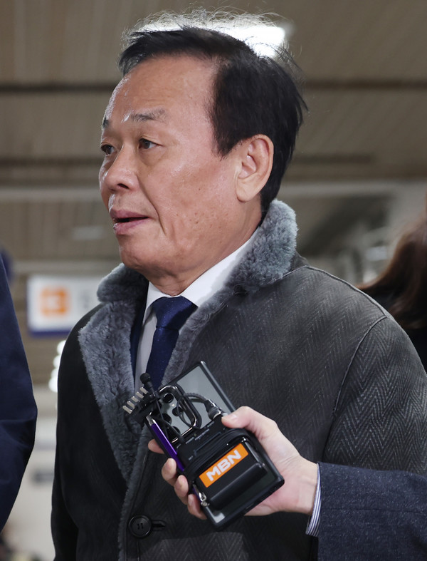 ▲ 백현동 개발 특혜 의혹의 ‘대관 로비스트’로 지목된 김인섭 전 한국하우징기술 대표가 13일 서울 서초구 서울중앙지방법원에서 열린 1심 선고공판에 출석하고 있다. 2024.02.13. 사진=뉴시스