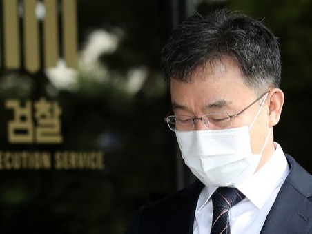 ▲ 서울중앙지검에 출석한 화천대유 대주주 김만배. 사진=뉴시스