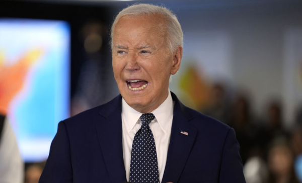 ▲ 2일(현지시간) 조 바이든 미국 대통령이 워싱턴 D.C. 긴급상황실에 방문해 발언하고 있다. 사진=뉴시스