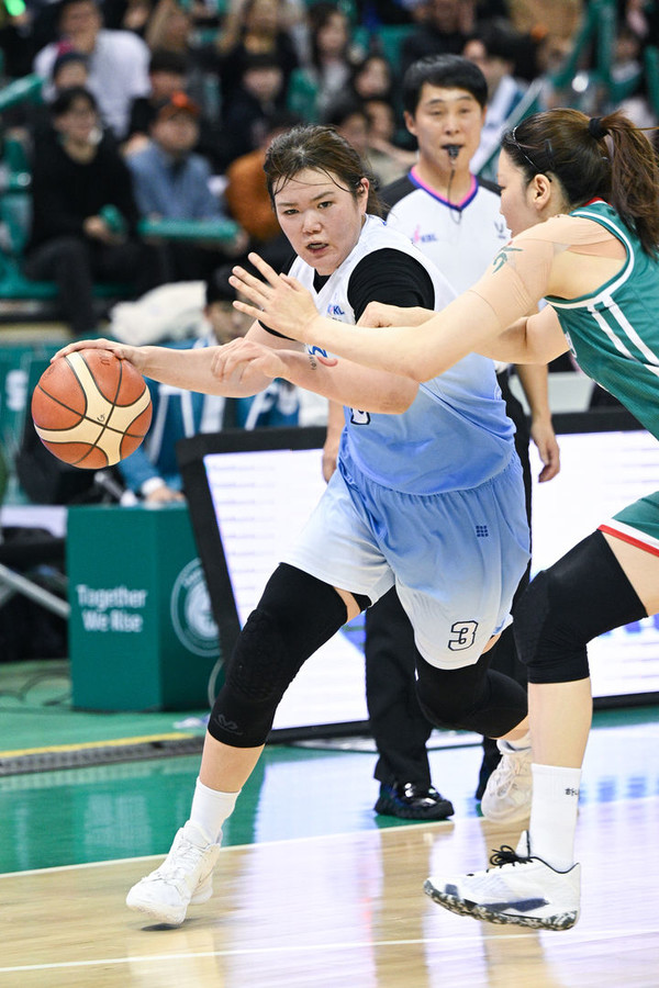 ▲ 신한은행의 타니무라 리카. 사진=WKBL