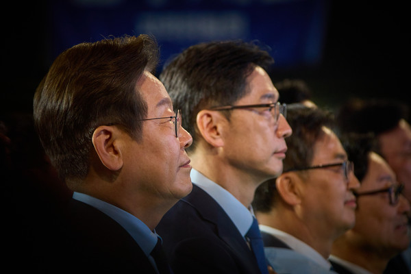 ▲ 이재명 더불어민주당 대선 경선 후보가 19일 충북 청주체육관에서 열린 제21대 대통령선거 후보자 선출을 위한 충청권 경선에서 압승을 거뒀다. 사진=이재명 후보 캠프