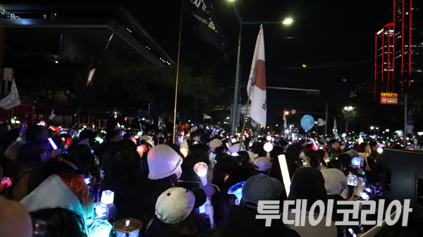 ▲ 지난해 12월 14일 여의도 인근에서 윤석열 대통령의 탄핵 촉구 집회가 열렸다. 사진=투데이코리아