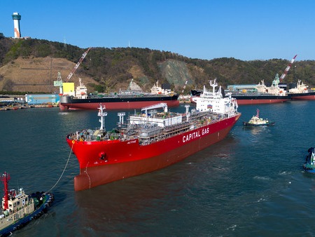 ▲ HD현대미포가 진수한 세계 최대 2만2000㎥급 액화이산화탄소 운반선. 사진=HD현대