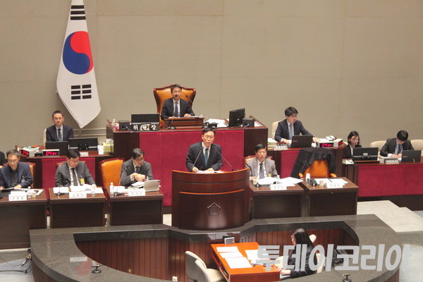 ▲ 김대종 세종대학교 경영학부 교수가 5일 국회에서 열린 예산결산특별위원회 공청회에서 발언하고 있다. 사진=이기봉 기자