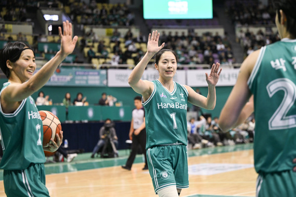 ▲ 하나은행 선수들. 사진=WKBL