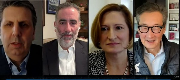 ▲ 앤서니 루지에로 전 미국 백악관 국가안보회의(NSC) 북한 국장(왼쪽에서 두 번째)이 20일(현지 시간) 전략국제문제연구소(CSIS) 세미나에서 한국의 핵잠수함 건조 및 핵 연료 농축·재처리 문제 관련 "한국 정부가 핵무기를 개발하지 않겠다는 공개 선언을 해야 한다"고 주장했다. (사진=CSIS 유튜브 갈무리)