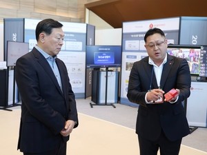 [아듀! 2025] 쇄신과 혁신의 원년 삼은 롯데, 모빌리티·바이오 '미래 동... - 뉴스 썸네일 이미지